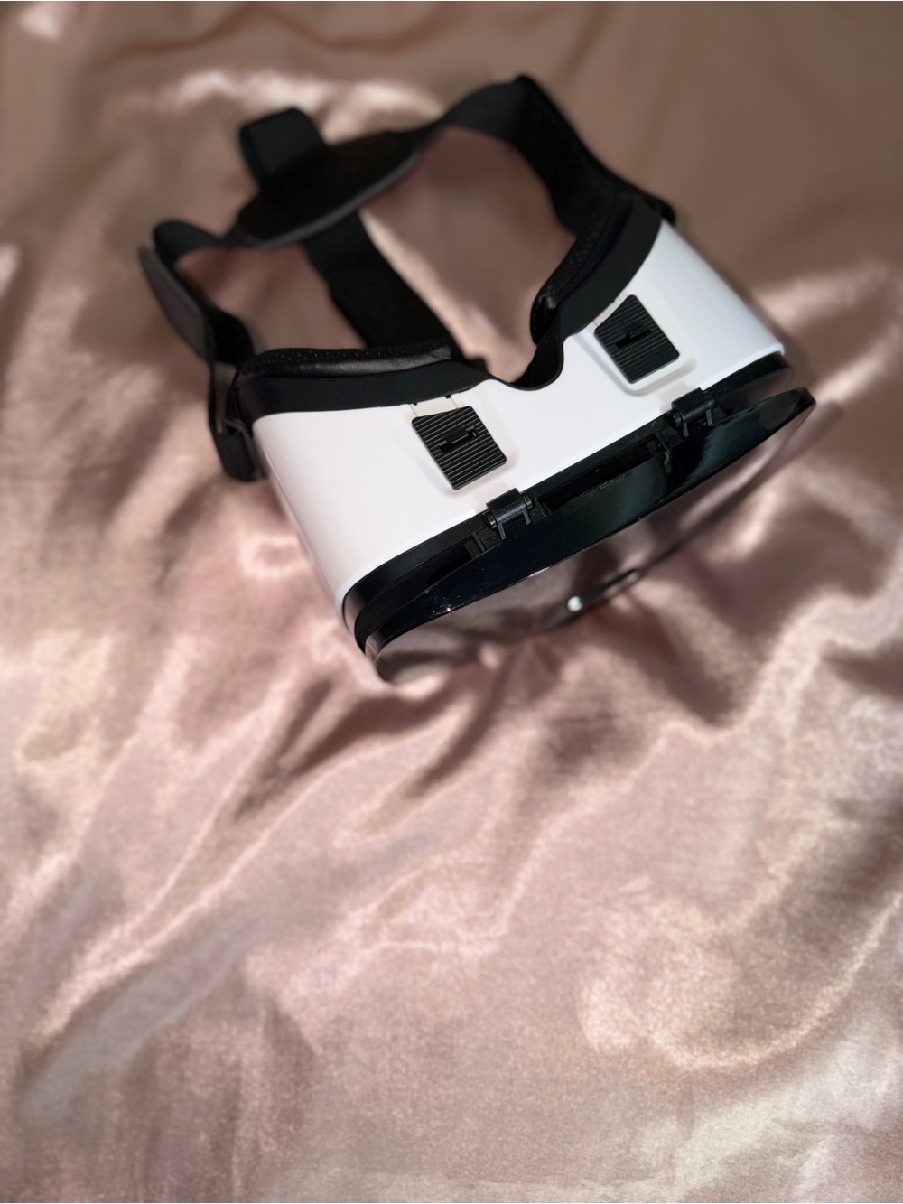 Oculus Kids VR Headset - White and Black